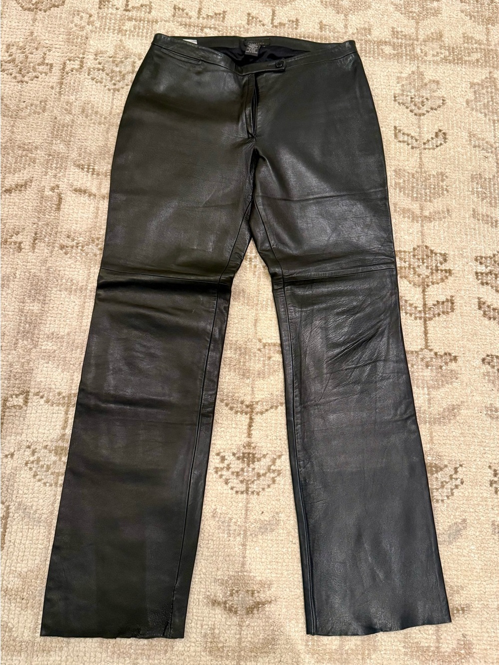 Black Leather Pants BCBG Max Azria Size 8 32” waist x 31” inseam Lined Bootcut